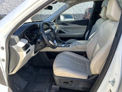 2023 INFINITI QX60 LUXE