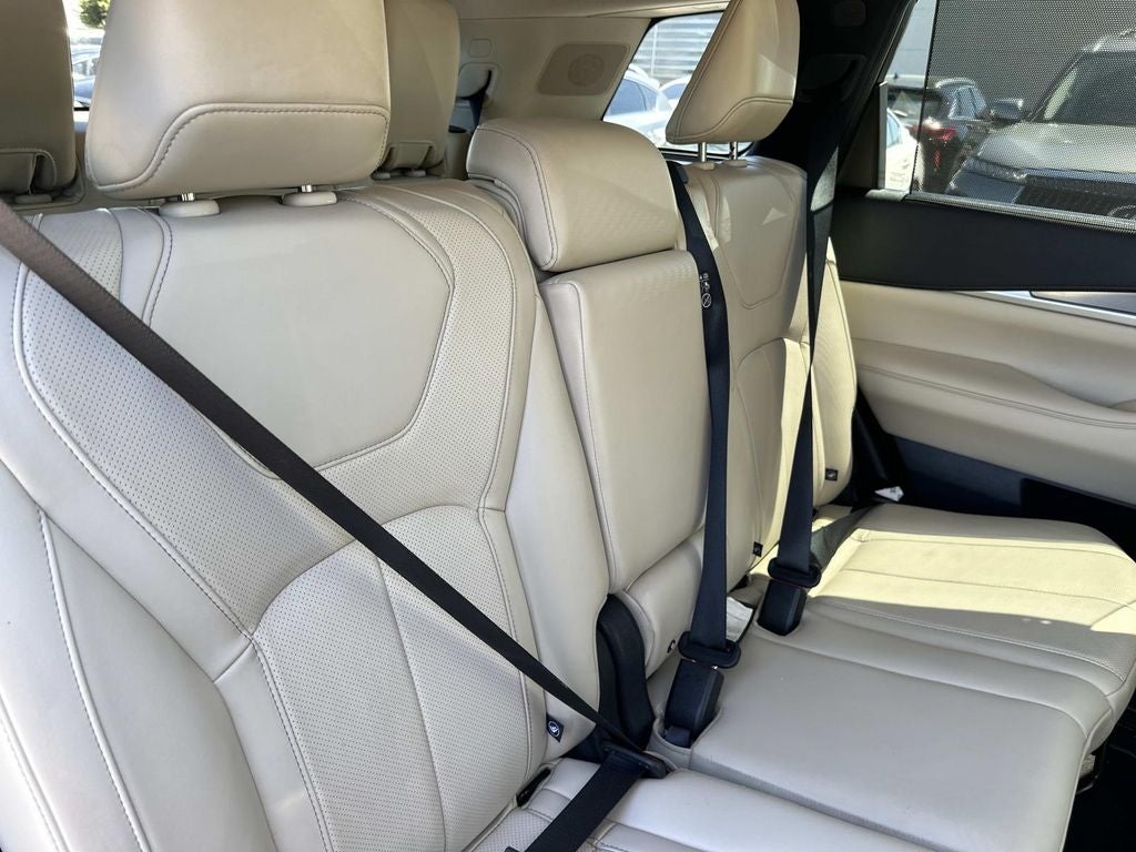 2023 INFINITI QX60 LUXE