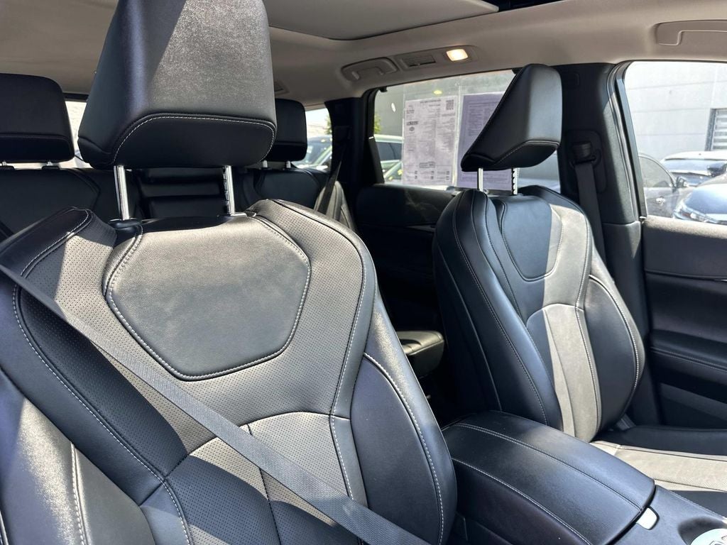 2024 INFINITI QX60 LUXE