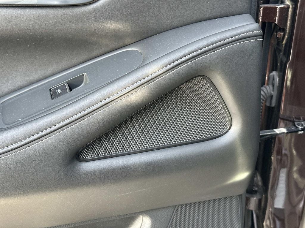 2022 INFINITI QX60 LUXE