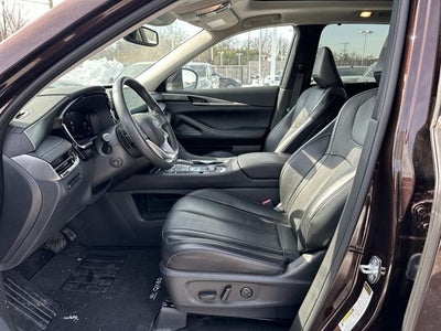 2022 INFINITI QX60 LUXE