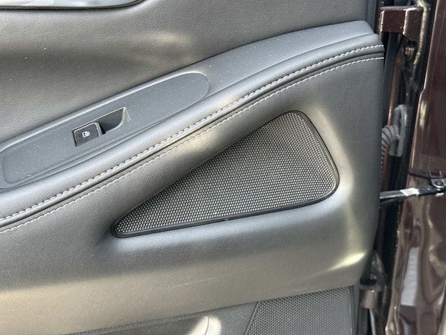 2022 INFINITI QX60 LUXE