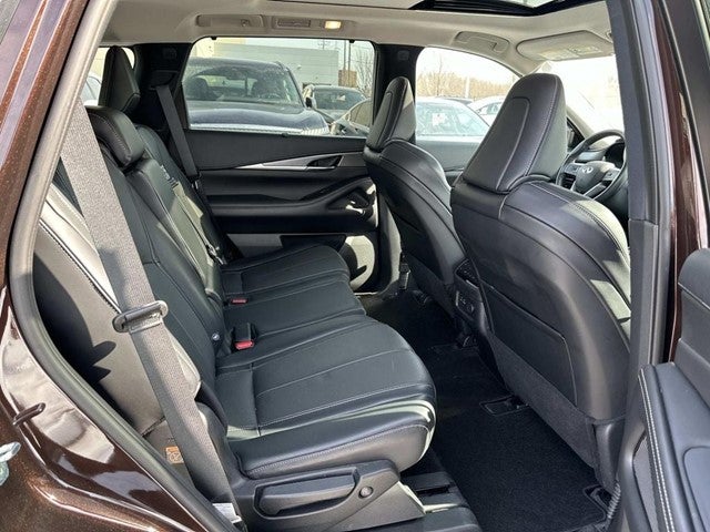 2022 INFINITI QX60 LUXE