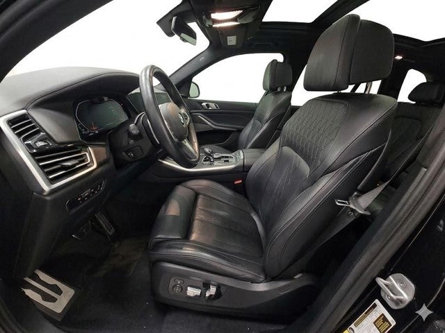 2022 BMW X5 M50i