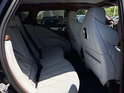 2023 BMW XM Base