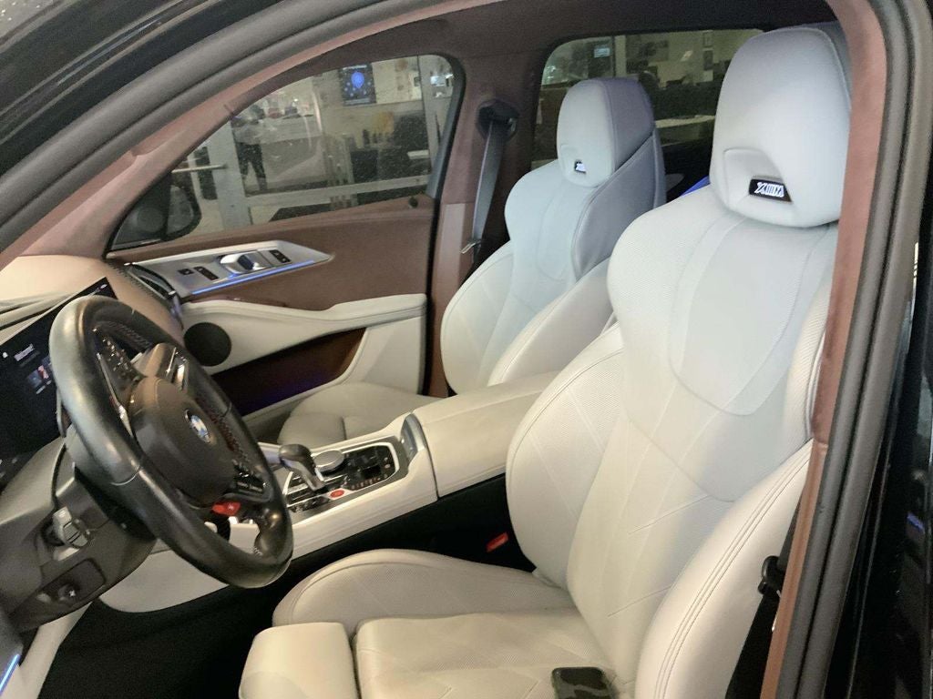 2023 BMW XM Base