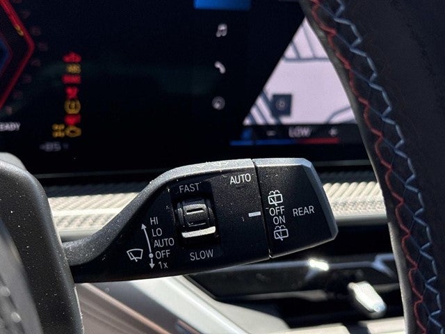 2023 BMW XM Base