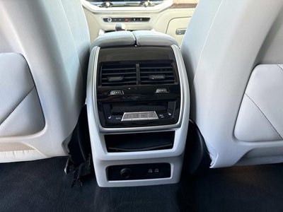 2023 BMW XM Base