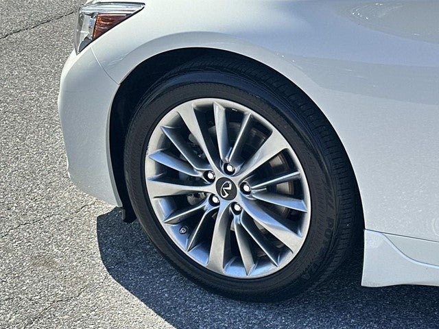 2023 INFINITI Q50 LUXE