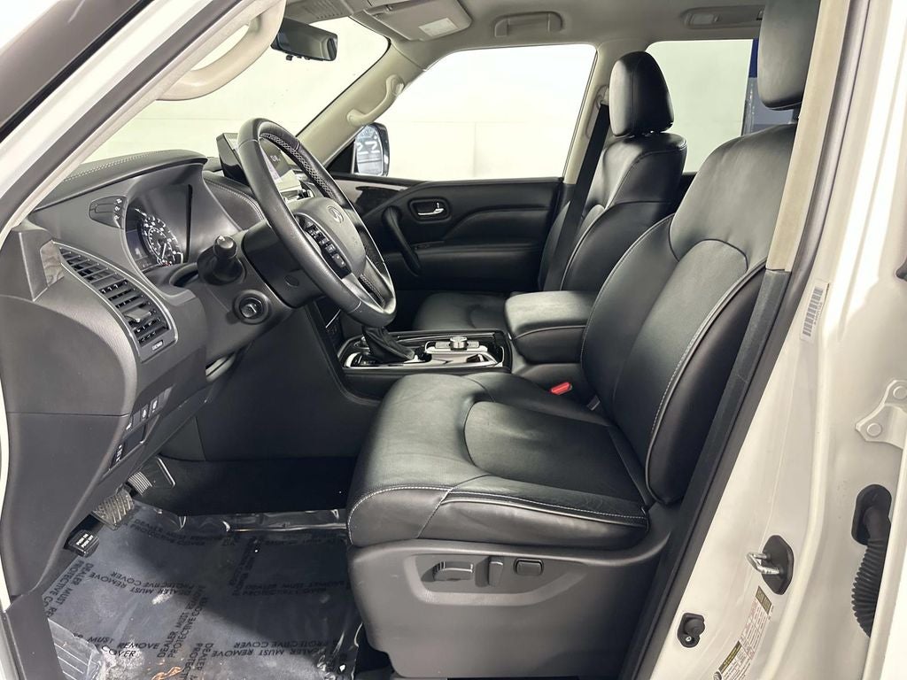 2024 INFINITI QX80 LUXE