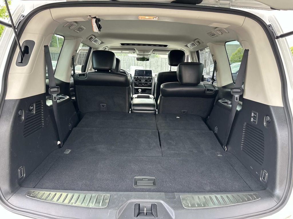 2023 INFINITI QX80 Premium Select