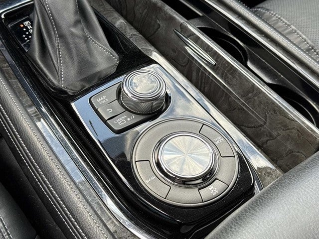 2021 INFINITI QX80 LUXE