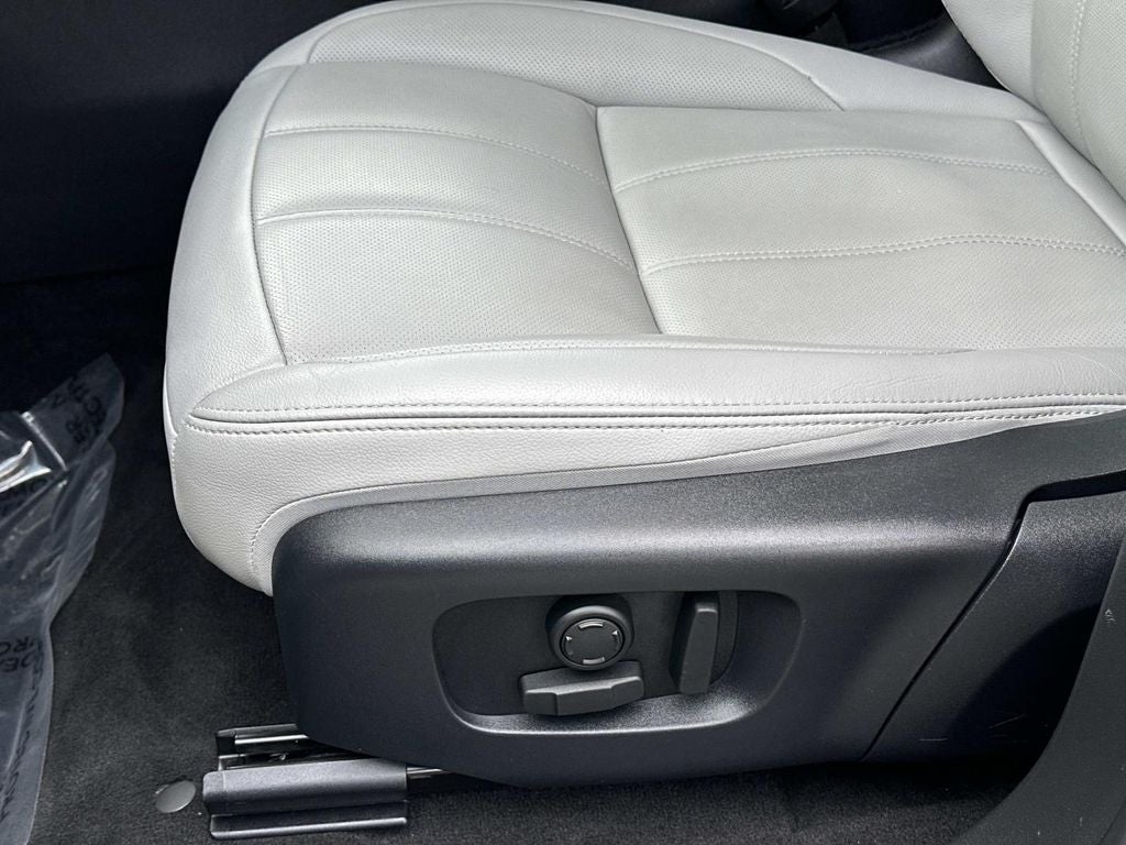 2025 Land Rover Range Rover Evoque S