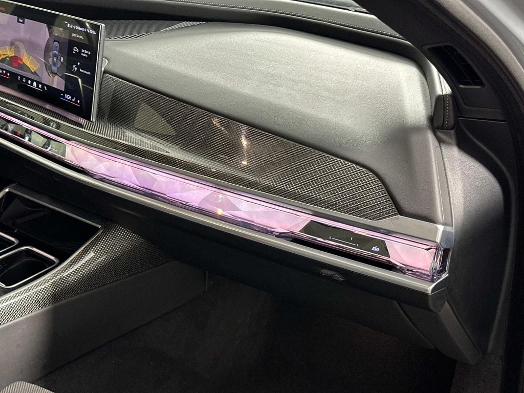 2023 BMW 7 Series 740i