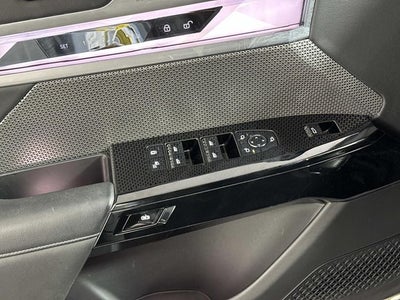 2023 BMW 7 Series 740i