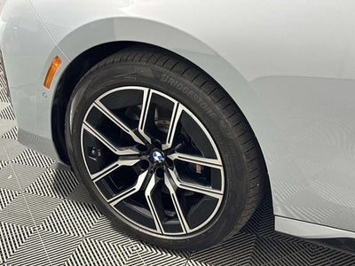 2023 BMW 7 Series 740i
