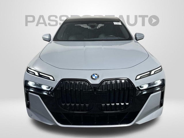 2023 BMW 7 Series 740i