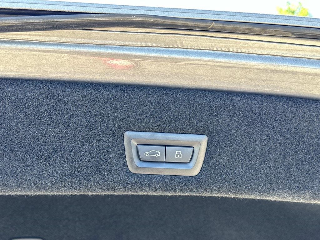2023 BMW 7 Series 740i
