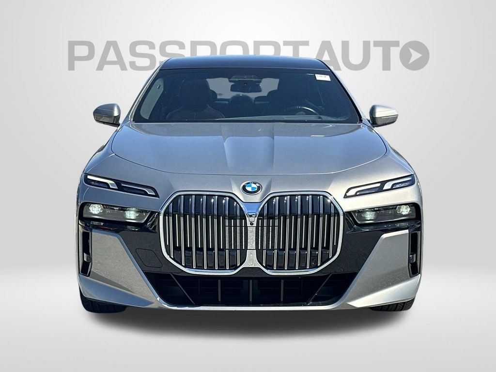 2023 BMW 7 Series 740i