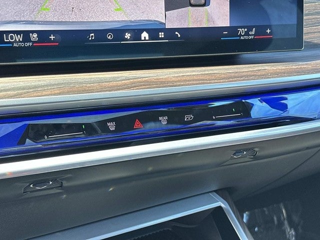 2023 BMW 7 Series 740i