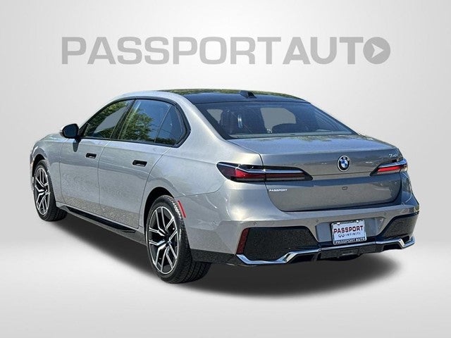 2023 BMW 7 Series 740i