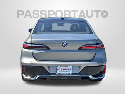 2023 BMW 7 Series 740i