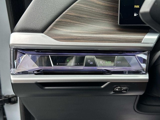 2023 BMW 7 Series 740i