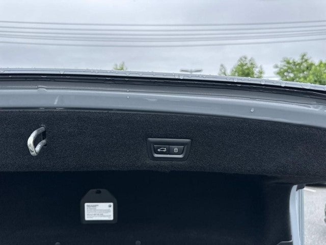2023 BMW 7 Series 740i