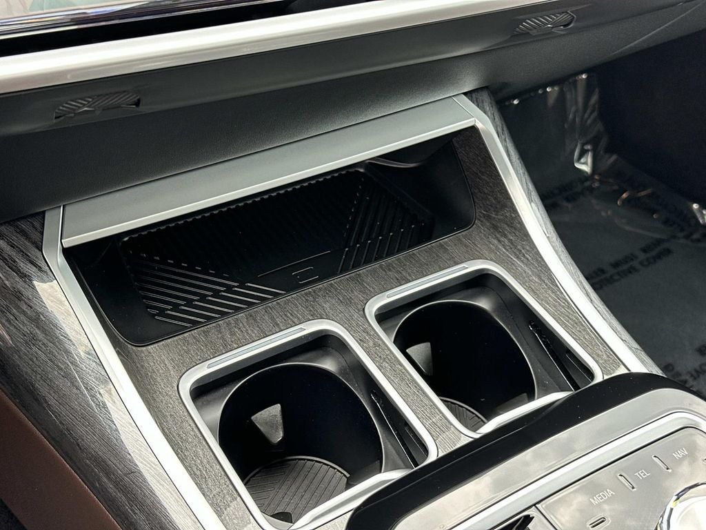 2023 BMW 7 Series 760i xDrive