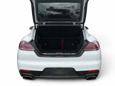 2015 Porsche Panamera 4