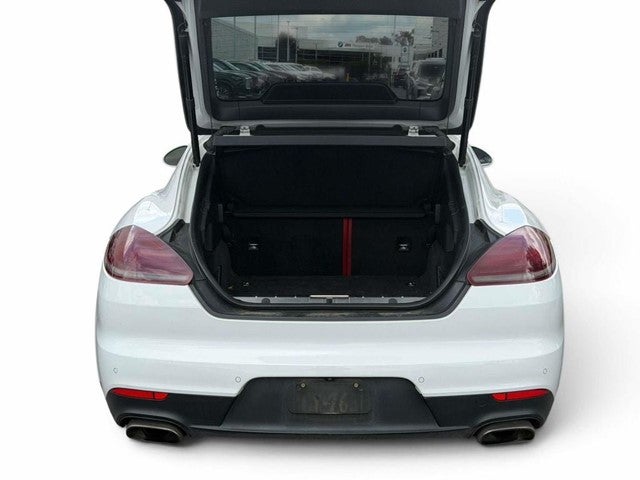 2015 Porsche Panamera 4