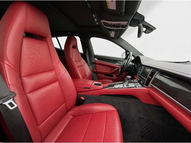2015 Porsche Panamera 4