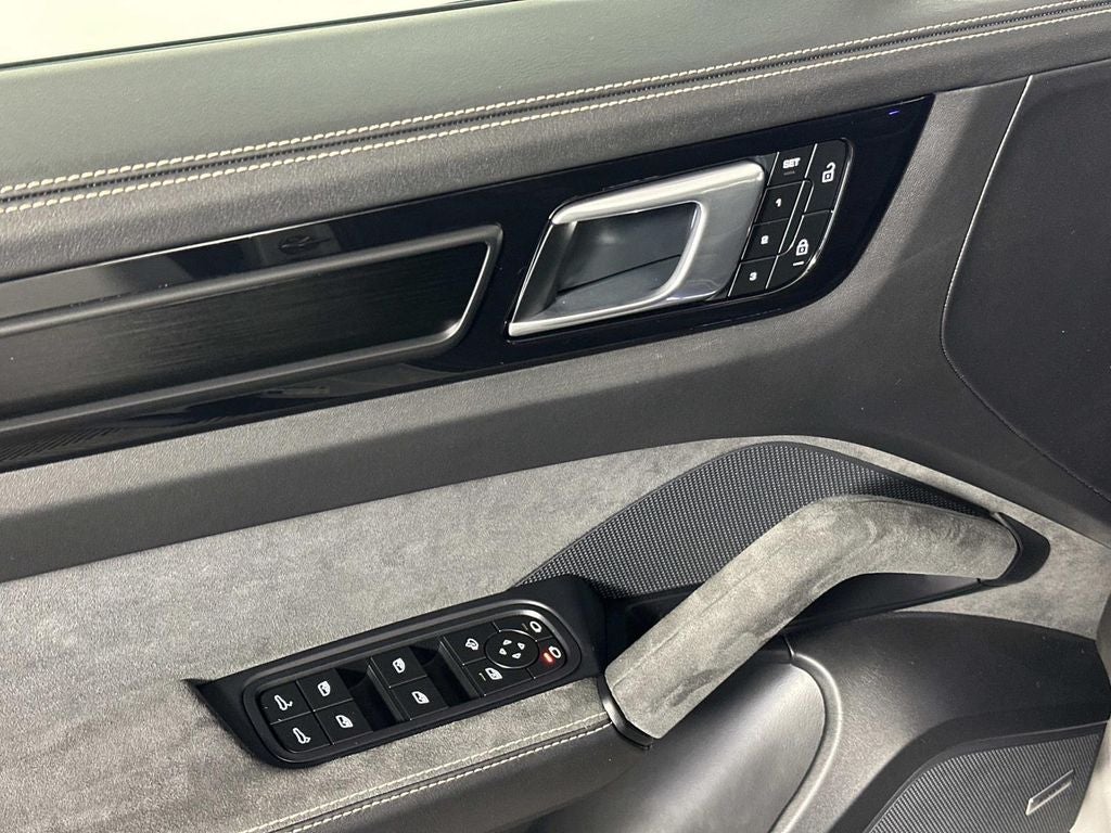 2023 Porsche Cayenne Coupe Turbo GT