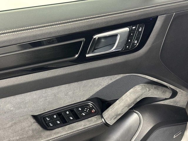 2023 Porsche Cayenne Coupe Turbo GT