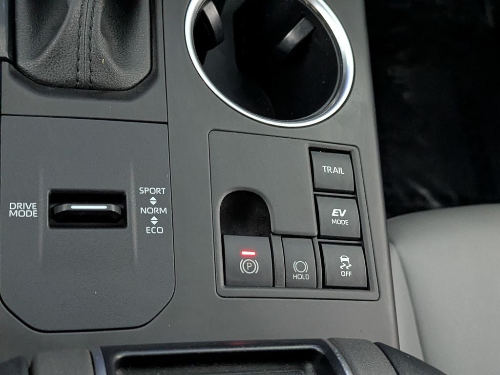 2023 Toyota Highlander Hybrid Bronze Edition