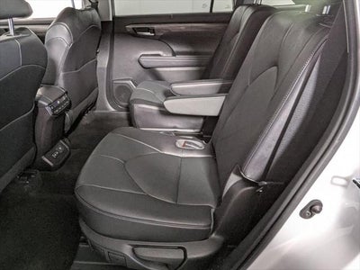 2023 Toyota Highlander Platinum