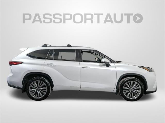 2023 Toyota Highlander Platinum