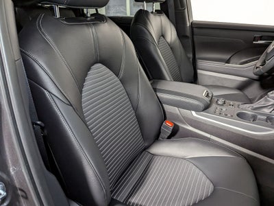 2025 Toyota Highlander XSE