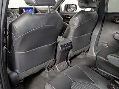 2025 Toyota Highlander XSE