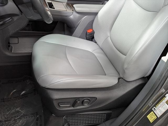 2024 Toyota Sienna XLE 8 Passenger