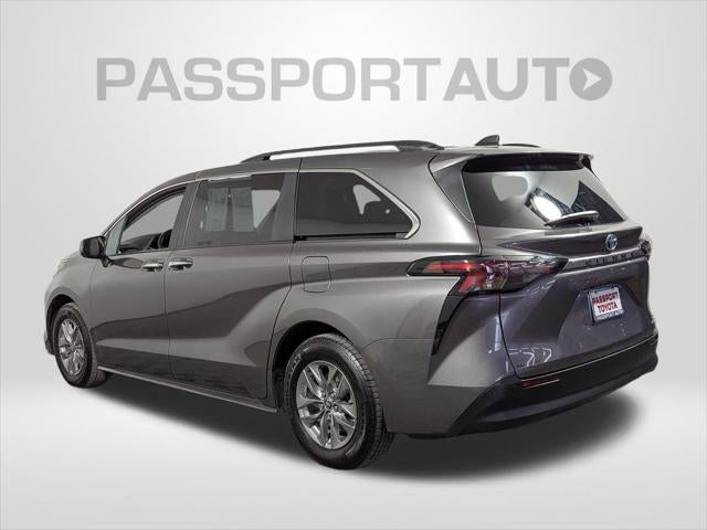 2024 Toyota Sienna XLE 8 Passenger