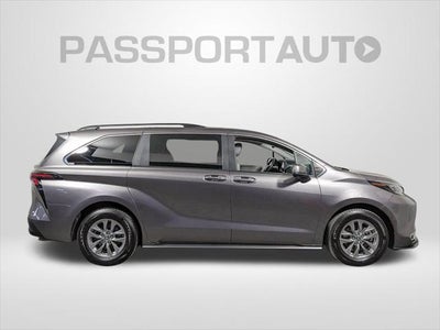 2024 Toyota Sienna XLE 8 Passenger