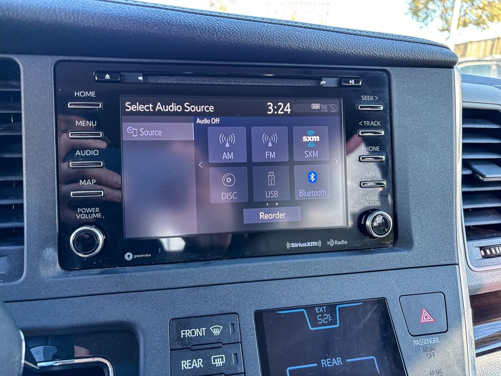 2019 Toyota Sienna XLE 8 Passenger