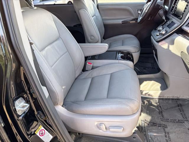 2019 Toyota Sienna XLE 8 Passenger