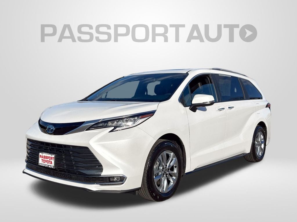 2025 Toyota Sienna Limited 7 Passenger