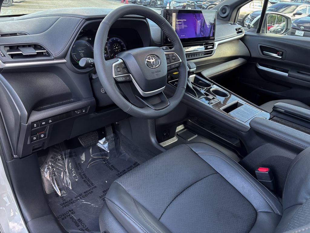 2025 Toyota Sienna Limited 7 Passenger