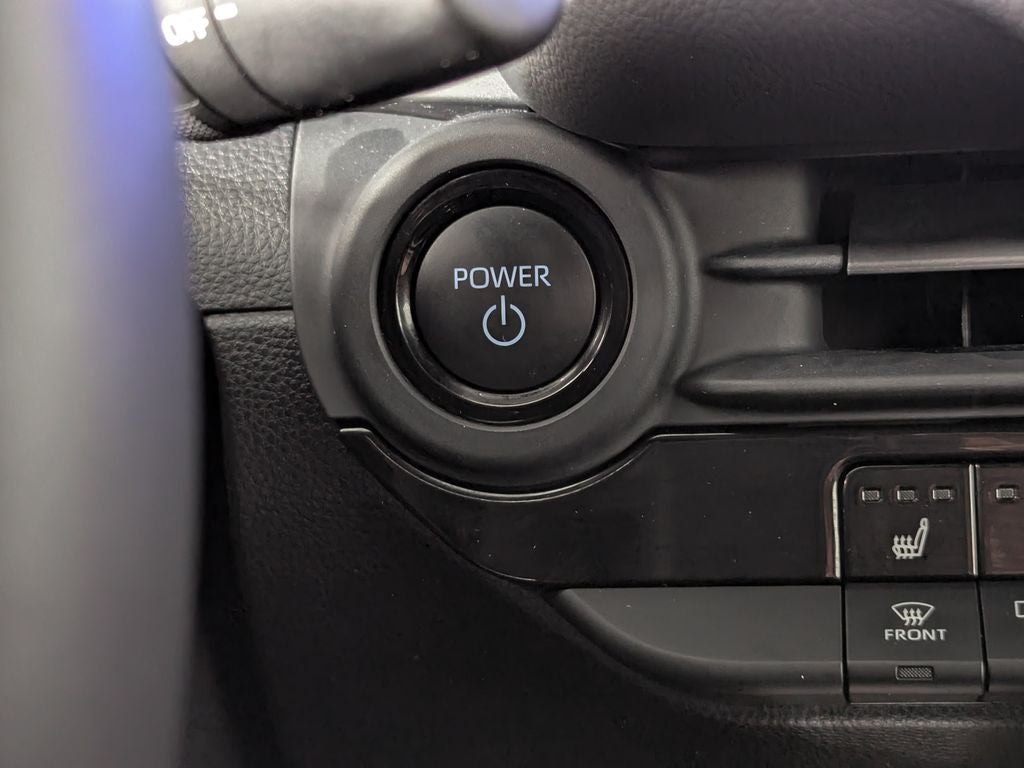 2025 Toyota Crown Signia XLE