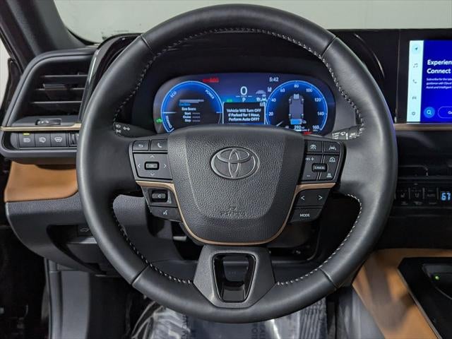 2025 Toyota Crown Signia XLE