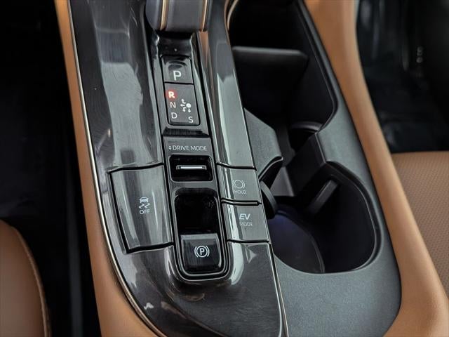 2025 Toyota Crown Signia XLE