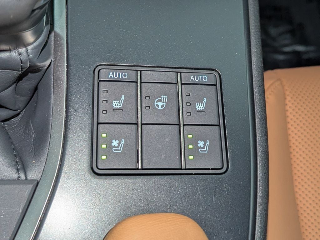 2023 Lexus UX 250h Premium